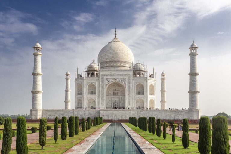 Read more about the article Explore India today